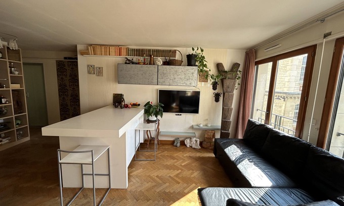 Grenelle Apartment | 5 mn from Eiffel Tower and Seine! Apartment for 4-6 people Terrace Parking Sun