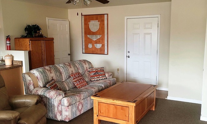 Pahrump Apartment | 5 STAR ESCAPE - Death Valley - Spring Mountain - Prairie Fire Nevada