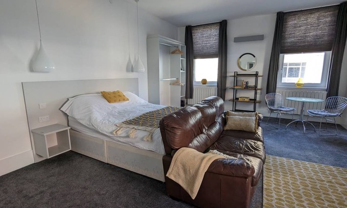 Merthyr Tydfil Apartment | 50 m² Apartment ∙ 1 bedroom ∙ 2 guests