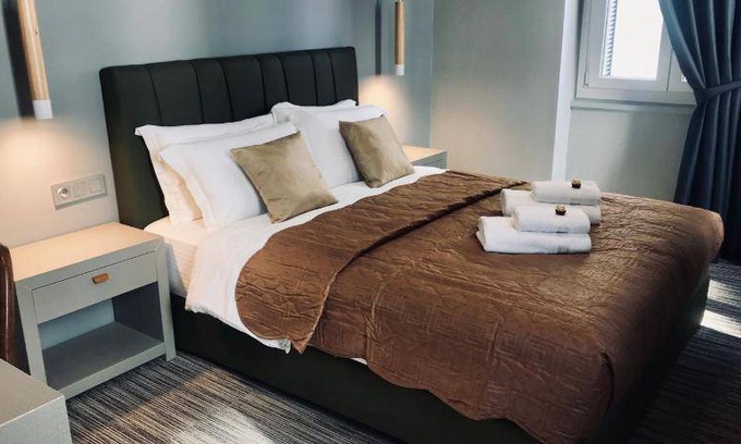 Plaka Apartment | 50 m² Apartment ∙ 3 guests