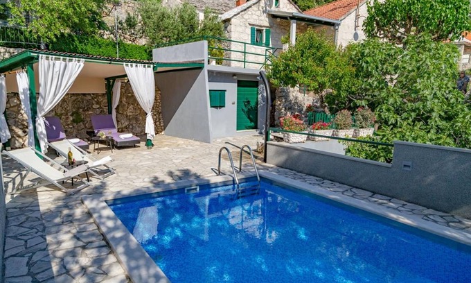 Bast House | 50 m² House ∙ 1 bedroom ∙ 4 guests