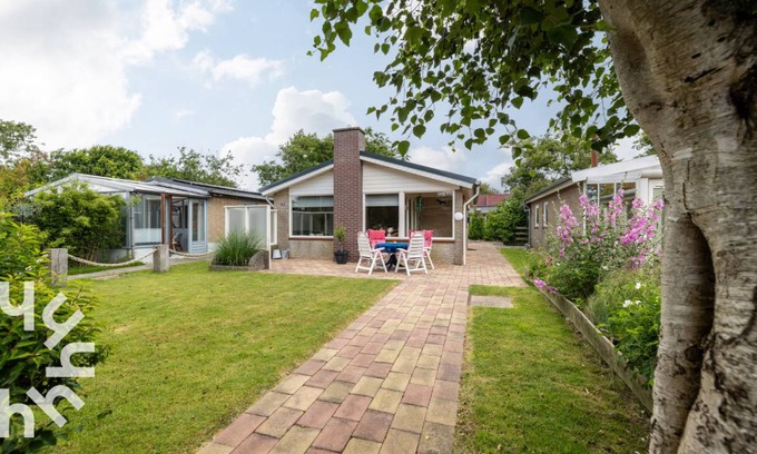 Callantsoog House | 50 m² House ∙ 2 bedrooms ∙ 4 guests