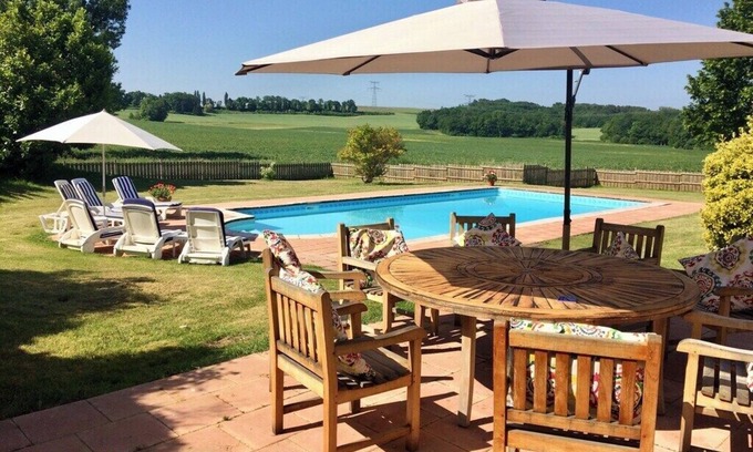Saint-Meard-de-Gurcon Other | 50% off for Sept - £900/week! Gorgeous converted farmhouse in the Dordogne