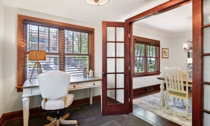 Wayzata House | 50 step to the Heart of Wayzata