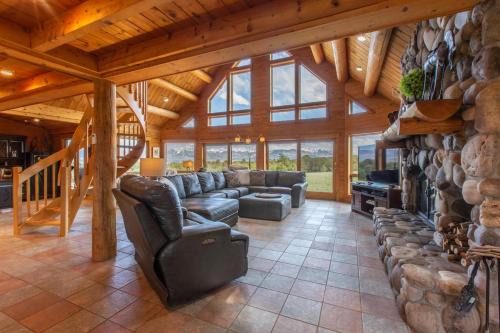 Ridgway House | 5000 Ponderosa Drive