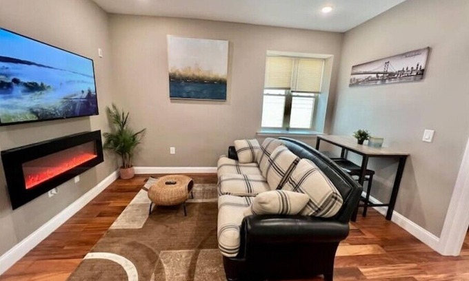 Logan Square Apartment | 505 Relaxing 1BR apartment in center city of Phillyn