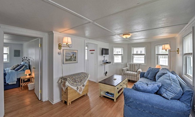 Matunuck Cottage | 52 m² Cabin ∙ 2 bedrooms ∙ 6 guests
