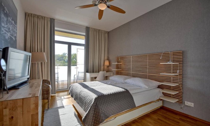 West Pomeranian Voivodeship Apartment | 54 m² Apartment ∙ 1 bedroom ∙ 6 guests