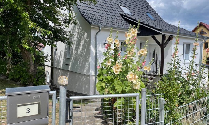 Thiessow Apartment | 54 m² Apartment ∙ 1 bedroom ∙ 3 guests