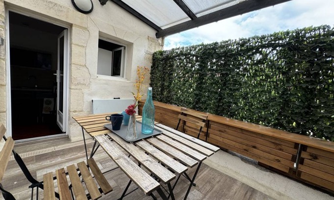Saint-Nicolas Apartment | 55 m² Apartment ∙ 1 bedroom ∙ 5 guests