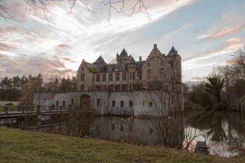 Sint-Michiels Apartment | 55 m² Apartment ∙ 1 bedroom ∙ 4 guests