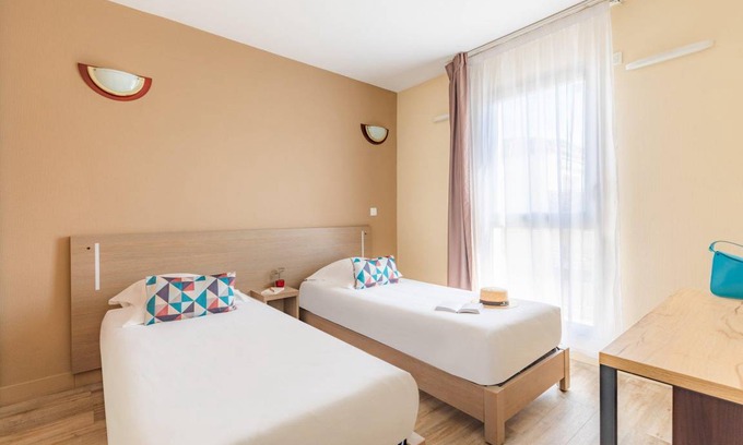Riquier Apartment | 55 mΒ² Apartment β 127 guests