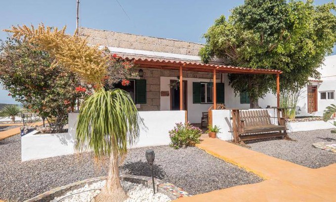 Alcala House | 55 m² House ∙ 2 bedrooms ∙ 5 guests