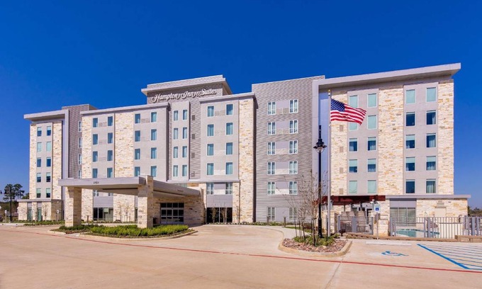 Spring Hotel | 56 m² Hotel ∙ 127 guests