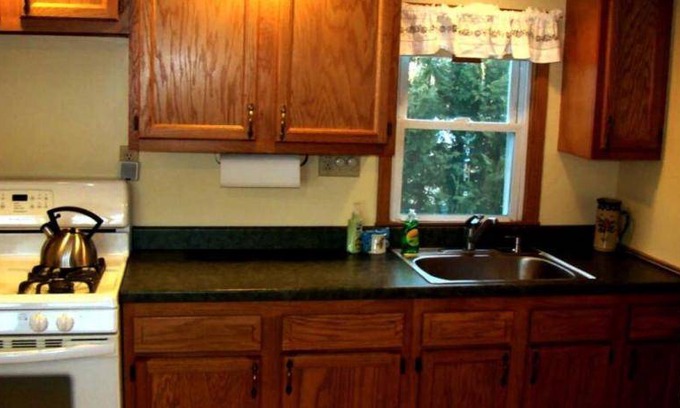 Plattsburgh House | 56 m² House ∙ 1 bedroom ∙ 2 guests