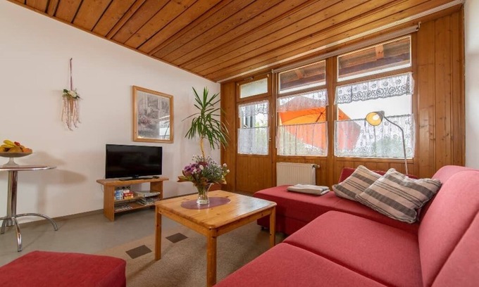 Moosbach Apartment | 56qm große 2-Zimmerwohnung mit Balkon für 2 bis 5 Personen