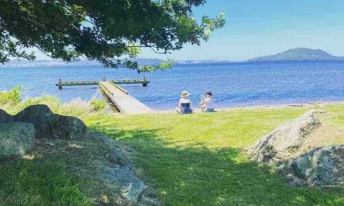 Kawaha Point House | 5BR-Sleeps 12, 50m to Lake Near CBD & Attractions