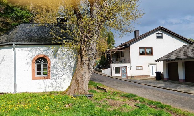 Nohn Apartment | 6-bed vacation apartment Kapelle - Ferienwohnungen Nohner Mühle
