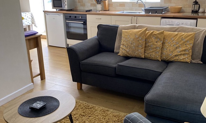 Malltraeth Cottage | 6 Glantraeth Farm.