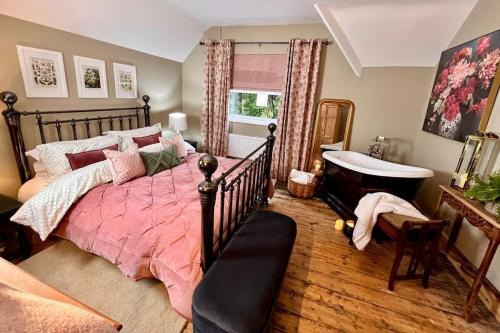 Merthyr Tydfil House | 6 Luxury home, near family park and Coffee Shop!