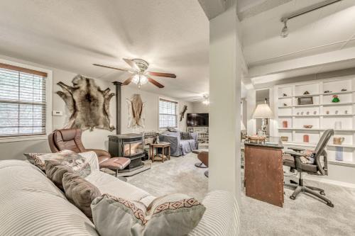 Cloudcroft House | 6 Mi to Ski Cloudcroft Home with Fire Pit and Grill