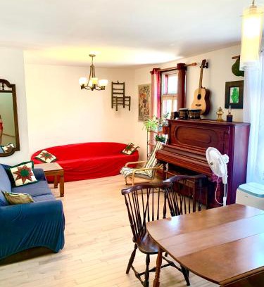 Centre-Ville Apartment | 6 people, big, free parkings, near Old Quebec, near river