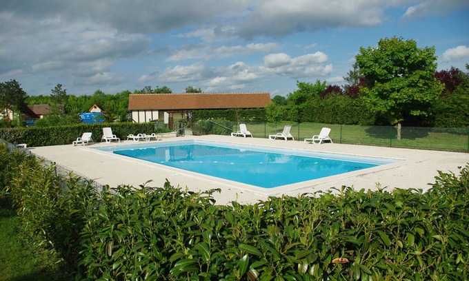 Souvigny-en-Sologne Ski Chalet | 6-person cottage in the countryside near the pond forest (animals welcome)