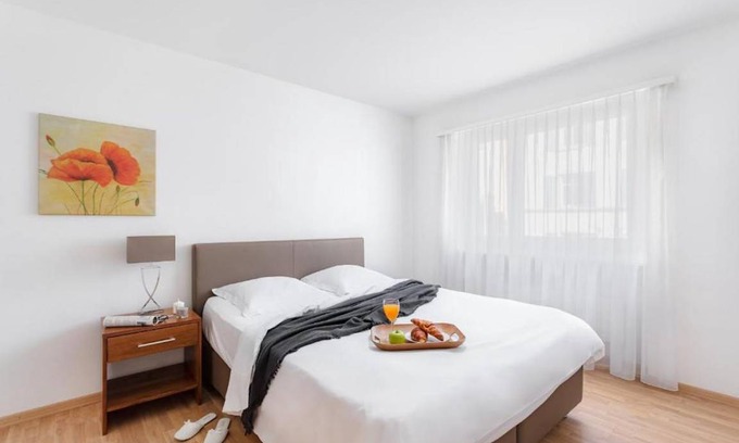 Alt-Wiedikon Apartment | 60 m² Apartment ∙ 1 bedroom ∙ 2 guests
