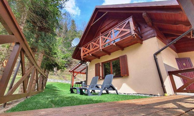 Zawoja Ski Chalet | 60 m² Chalet ∙ 1 bedroom ∙ 9 guests