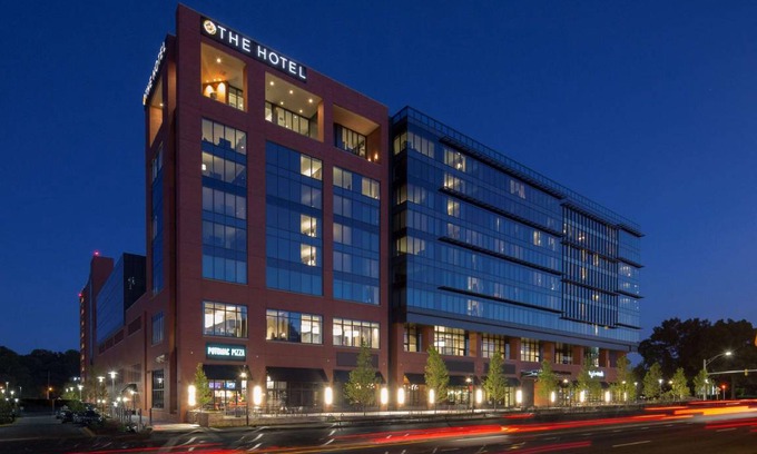 College Park Hotel | 60 m² Hotel ∙ 127 guests