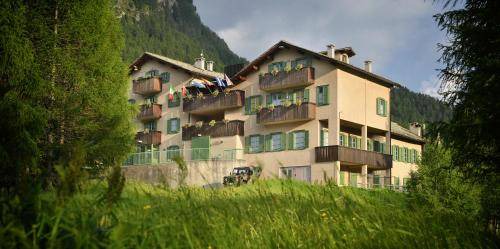 Campodolcino Hotel | 60 m² Hotel ∙ 2 bedrooms ∙ 17 guests