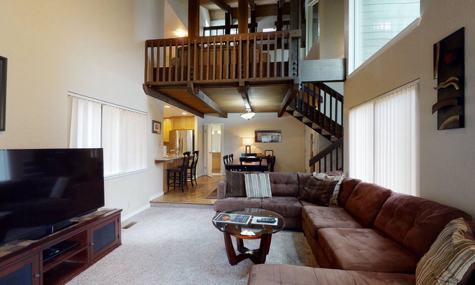 Tennis Village Condo | 60 Tennis Village | 2 BR/2 BA, Sleeps 8