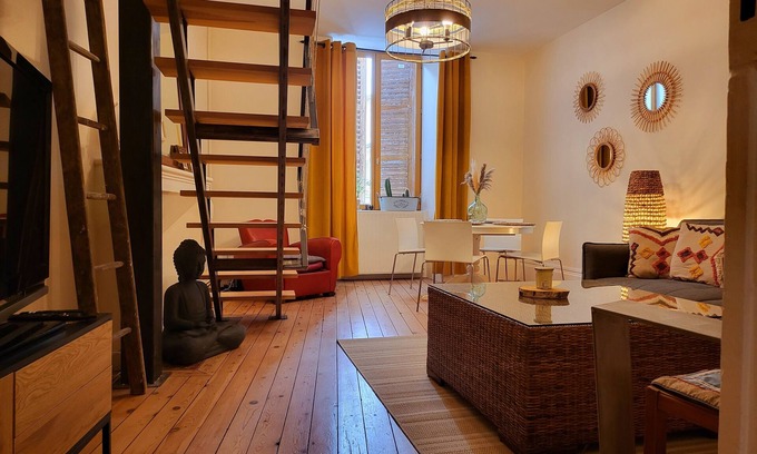 Gannat Apartment | 60m2 Bohemian chic "Duplex Macon", 20min from Vichy