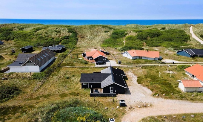 Bjerregard Strand House | 614 Hvide Sande - Rauhesvej 57