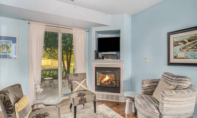 Douglas Condo | 62 m² Condo ∙ 1 bedroom ∙ 4 guests