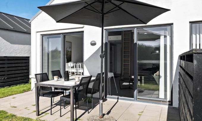 Slette Strand Apartment | 65 m² Apartment ∙ 1 bedroom ∙ 4 guests