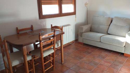 Salas Bajas House | 65 m² House ∙ 2 bedrooms ∙ 5 guests