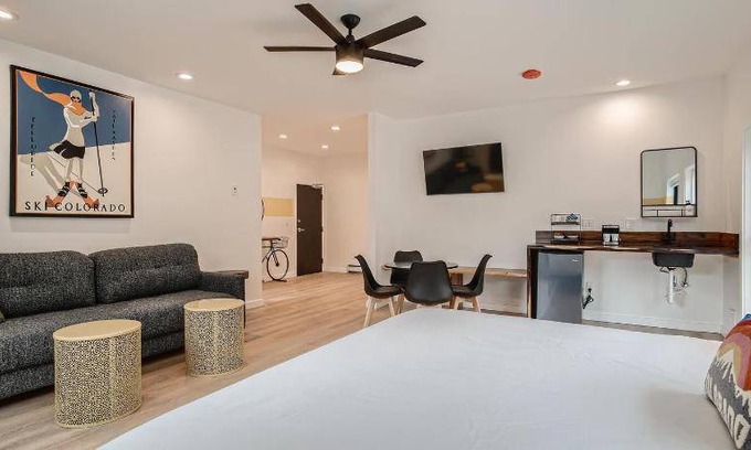 Idaho Springs Hotel | 66 m² Motel ∙ 6 guests