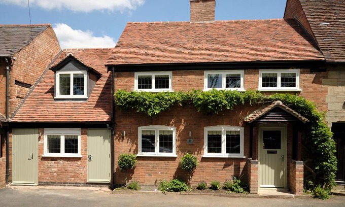 Warwick House | 67 Bridge End