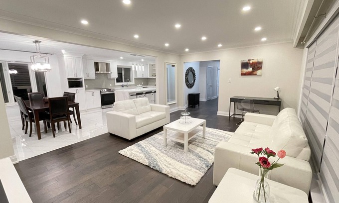 Scarborough House | 7 Bedroom and 6 washroom House with 2 kitchen and 2 laundry and a huge backyard