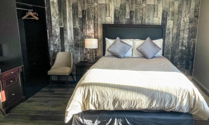 Lamont Hotel | 7 Day's Hotel
