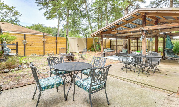 Harbinger Apartment | 7 Mi to Kitty Hawk Pier & Beach: Studio w/Patio!