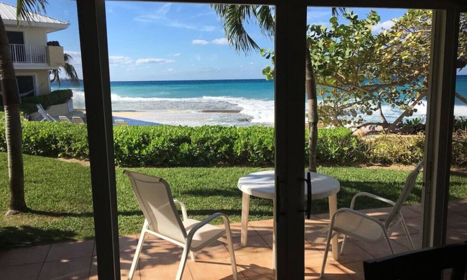 Seven Mile Beach Condo | 7 Mile Beach Front Cayman Condo