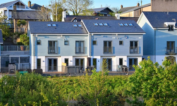 Abersoch House | 7 Pen y Bont - Three Bedroom House, Sleeps 6