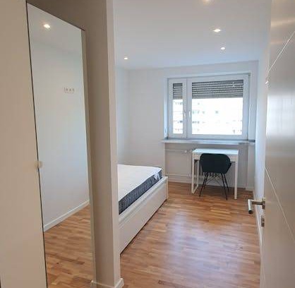 Hasenbergl-Lerchenau Ost Resort | 70 m² Private room ∙ 1 bedroom ∙ 1 guest
