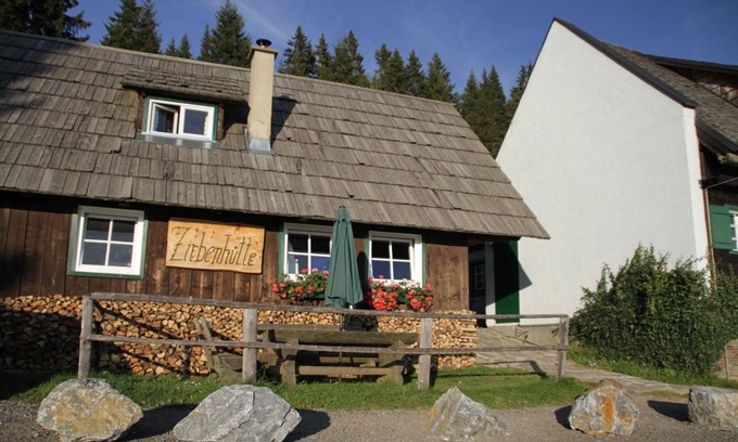 Muehlen Cabin | 70 m² Cabin ∙ 2 bedrooms ∙ 8 guests