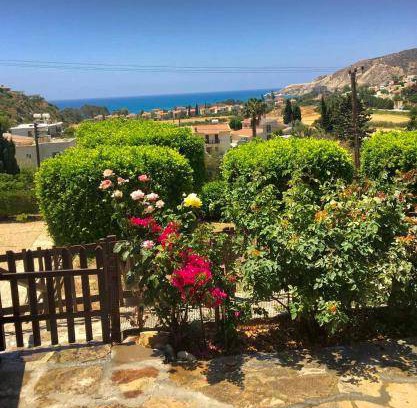 Pissouri House | 70 m² House ∙ 2 bedrooms ∙ 5 guests