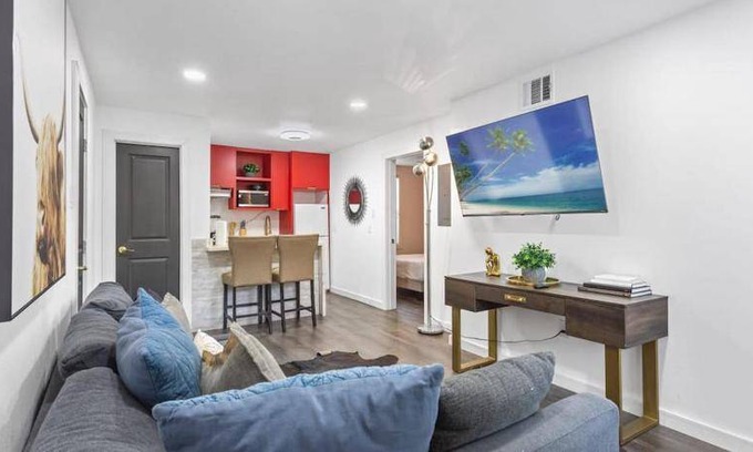 South Central Houston Apartment | 700 m² Apartment ∙ 2 bedrooms ∙ 10 guests