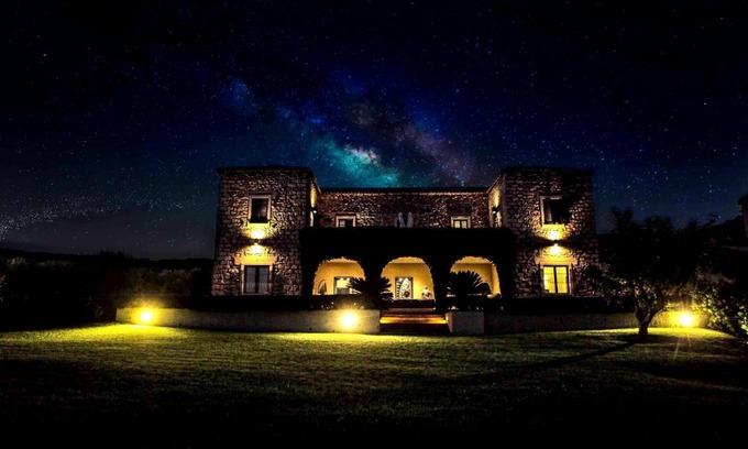 Gesturi Villa | 700 m² Villa ∙ 4 bedrooms ∙ 10 guests