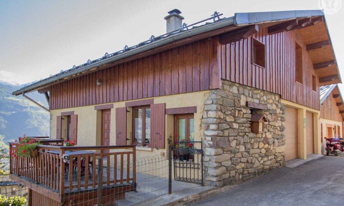 La Plagne-Tarentaise House | 71 m² Gîte ∙ 2 bedrooms ∙ 6 guests